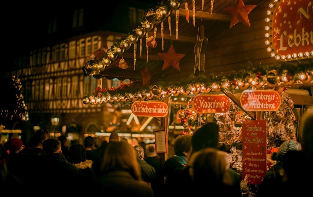 6 Holiday Traditions from Around the World (Updated 2021)
