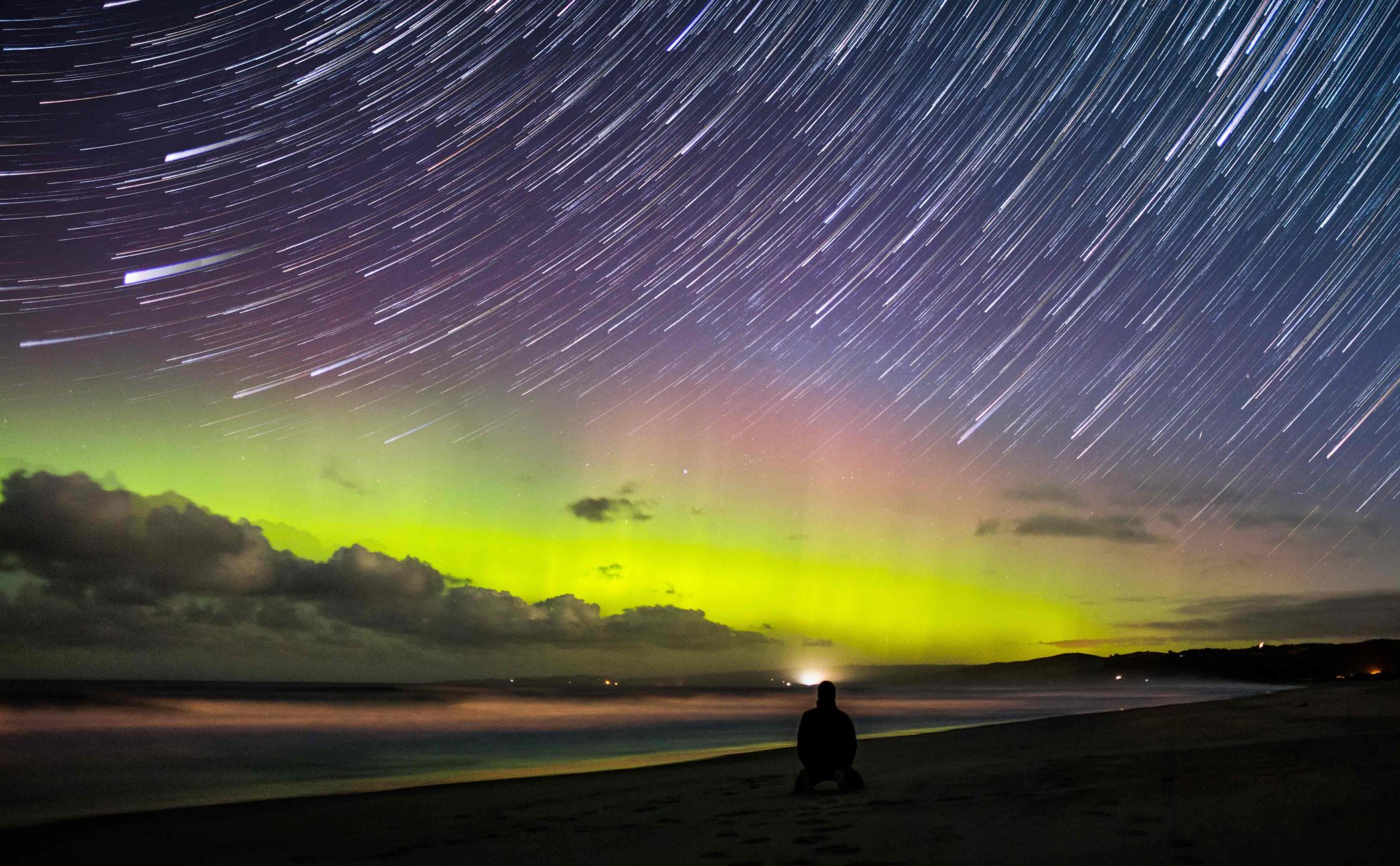 Southern Lights vs. Northern Lights: What's the Difference?
