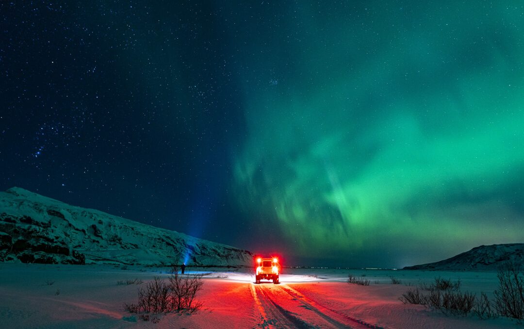 How to Photograph the Northern Lights with a Smartphone or Camera